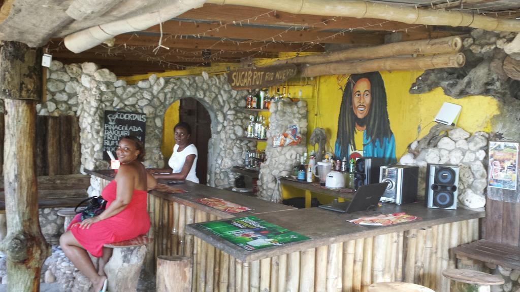Gasthaus Chillax On Our Farm Ocho Rios Exterior foto