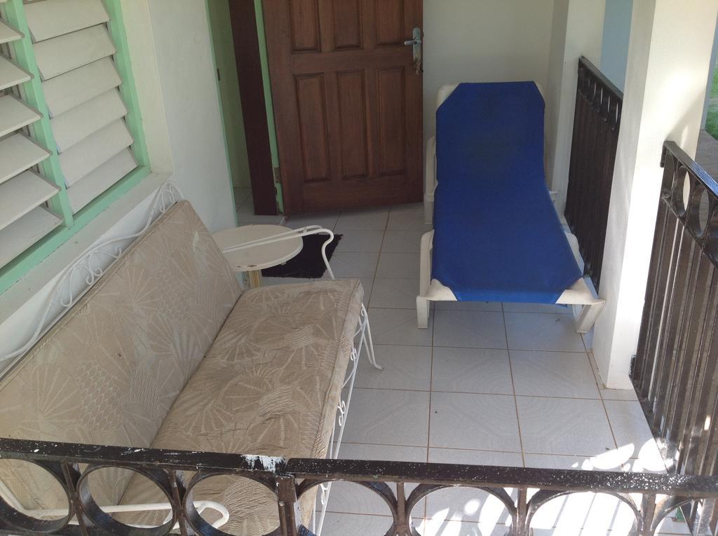 Gasthaus Chillax On Our Farm Ocho Rios Exterior foto