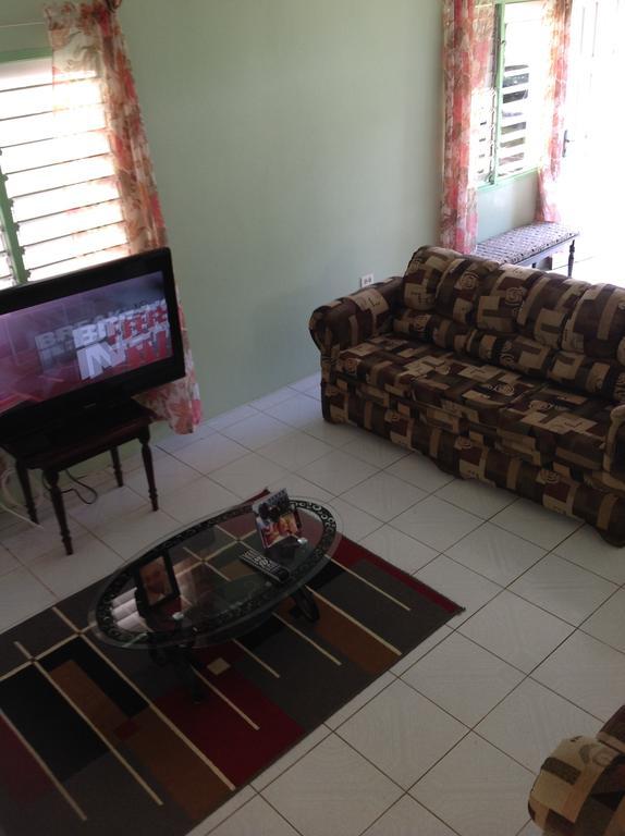 Gasthaus Chillax On Our Farm Ocho Rios Exterior foto